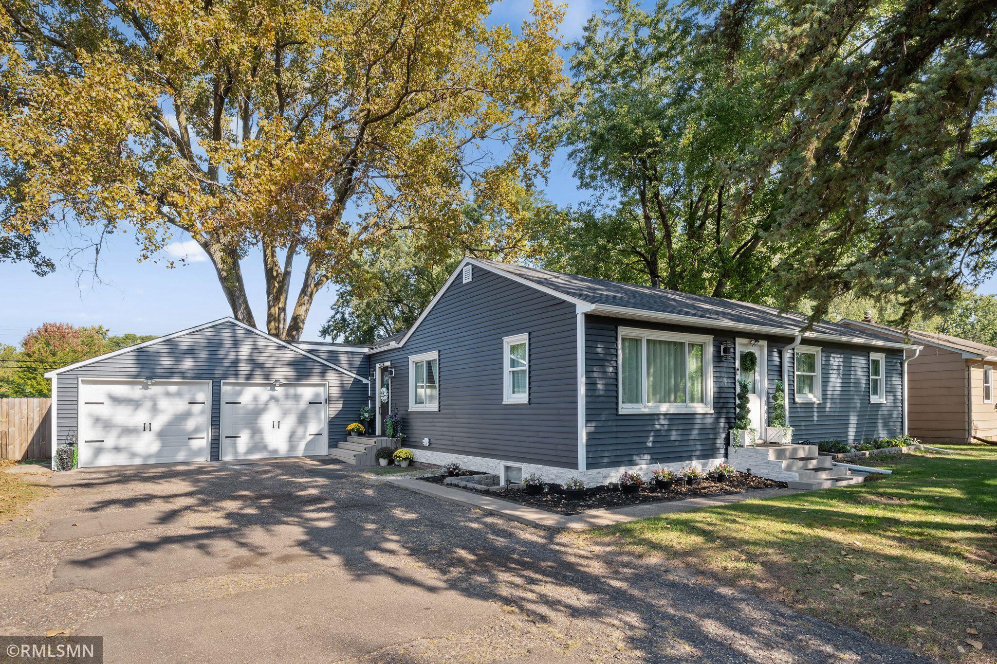 1715 Hillview Road Shoreview, MN 55126 - Photo 4 of 43 Gallery Image 4