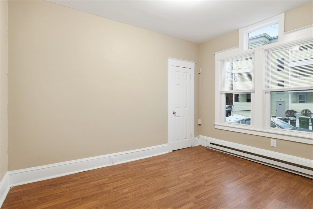 621 Chicopee Street Chicopee, MA 01013 - Photo 19 of 27