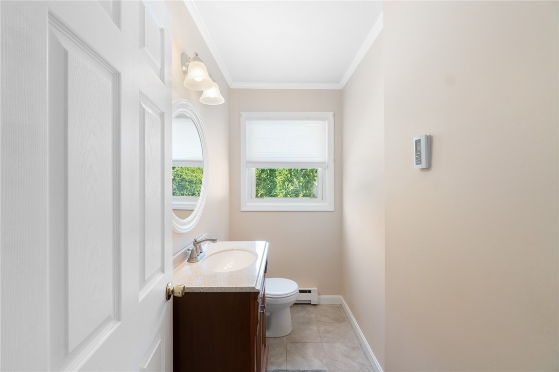 22 Colonial Drive Westerly, RI 02891 - Photo 17 of 35