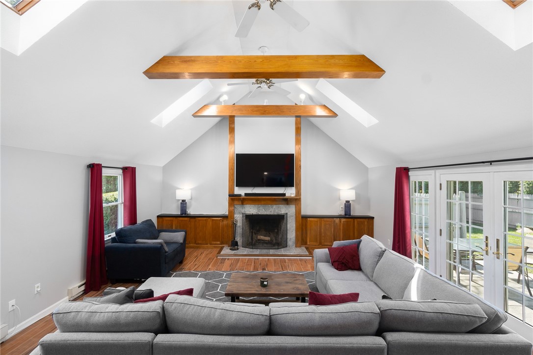 22 Colonial Drive Westerly, RI 02891 - Photo 2 of 35