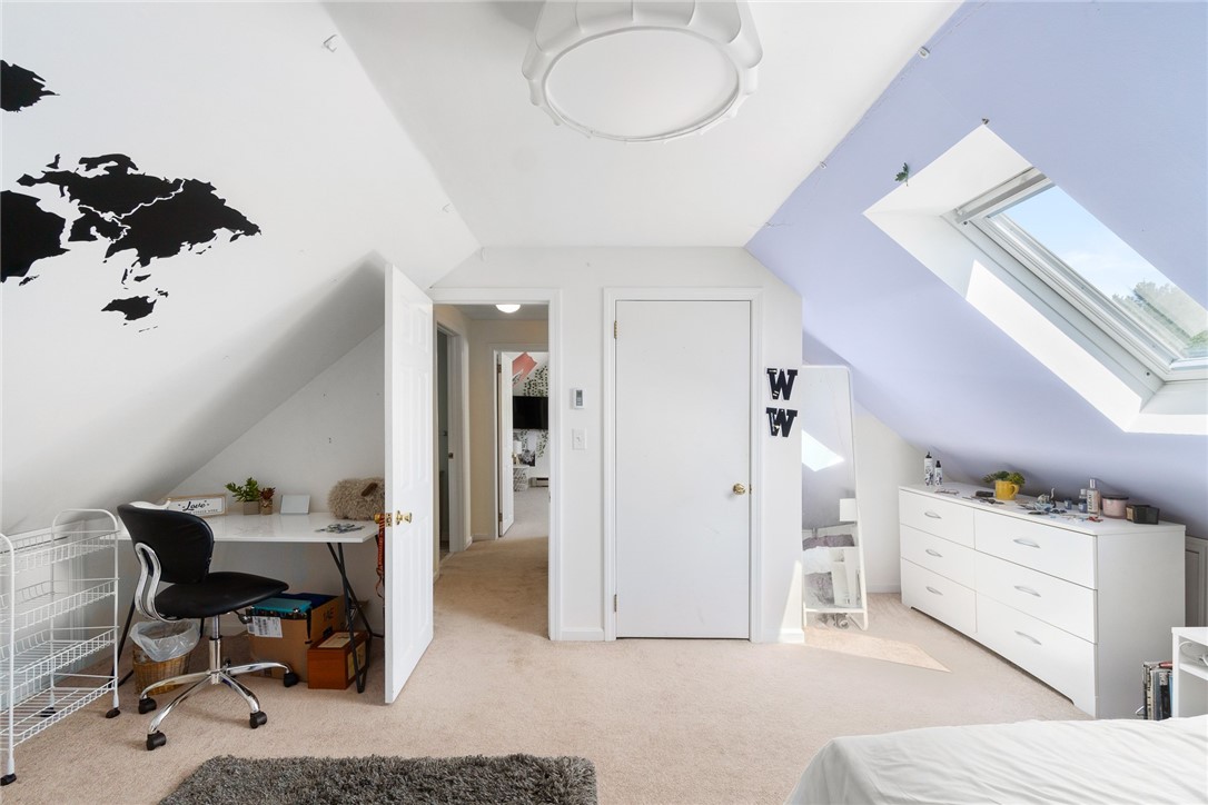 22 Colonial Drive Westerly, RI 02891 - Photo 21 of 35