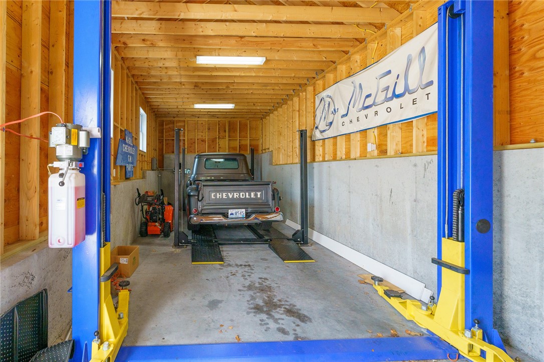 22 Colonial Drive Westerly, RI 02891 - Photo 29 of 35