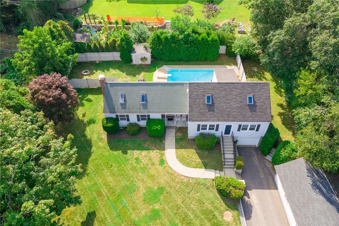 22 Colonial Drive Westerly, RI 02891 - Photo 32 of 35