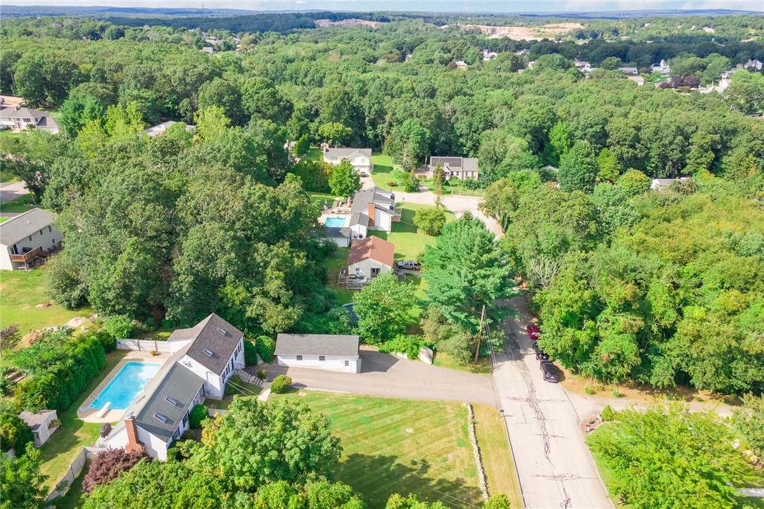 22 Colonial Drive Westerly, RI 02891 - Photo 34 of 35