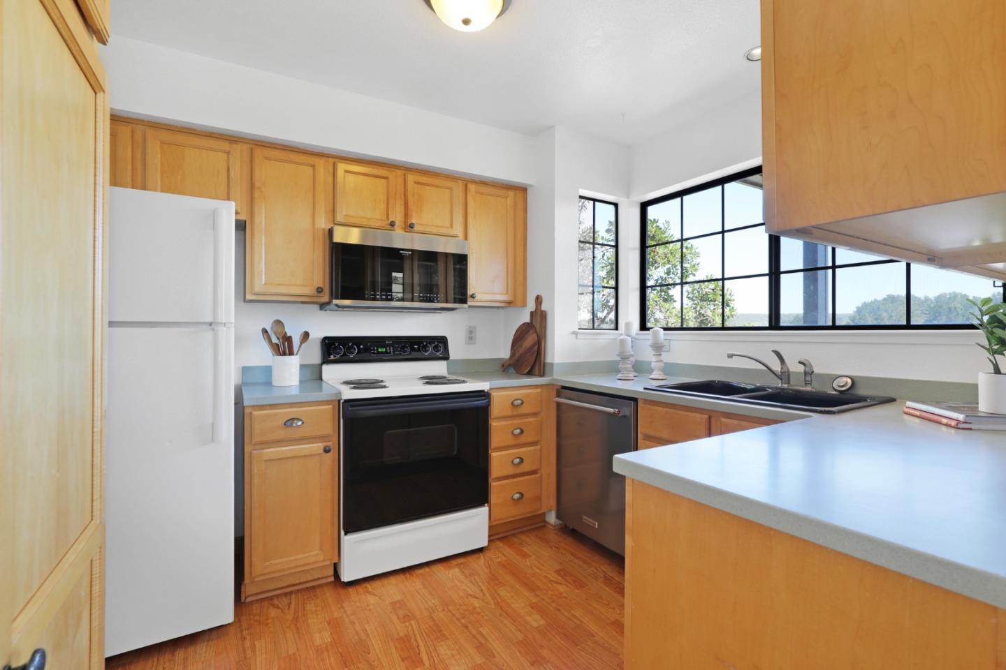 731 Pheasant Ridge Road Del Rey Oaks, CA 93940 - Photo 3 of 8 Gallery Image 3