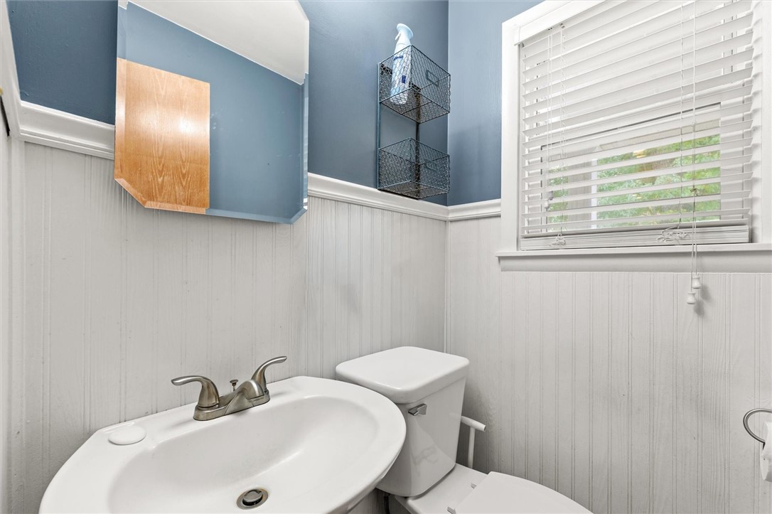 30 North Court Drive Decatur, IL 62526 - Photo 8 of 22