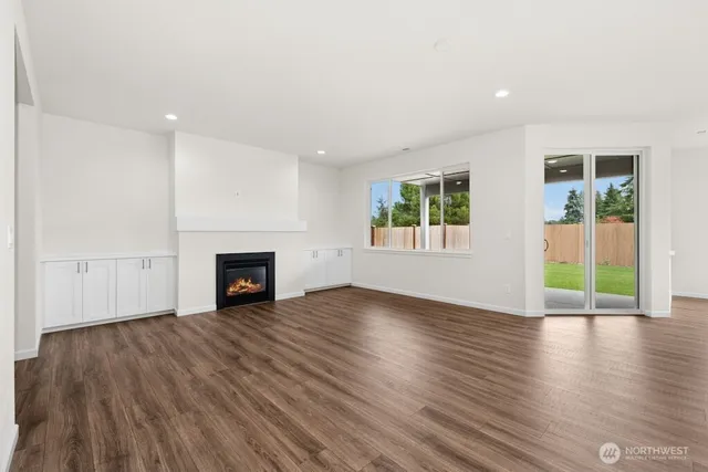 $590,277 | 14744 88th Avenue Southeast, Unit 8, Yelm, WA 98597