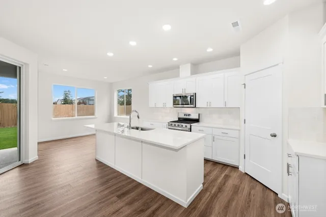 $590,277 | 14744 88th Avenue Southeast, Unit 8, Yelm, WA 98597