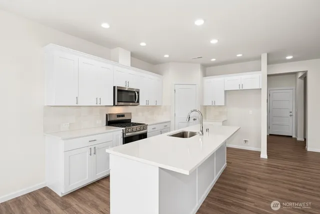 $590,277 | 14744 88th Avenue Southeast, Unit 8, Yelm, WA 98597