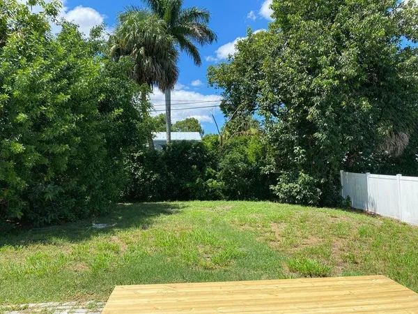 $2,800 | 1057 Southwest Spruce Street, Palm City, FL 34990