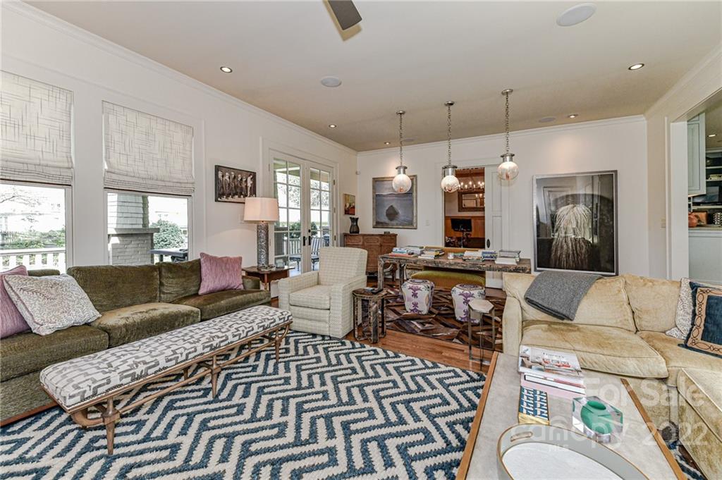 912 Queens Road Charlotte, NC 28207 - Photo 12 of 45 Gallery Image 12