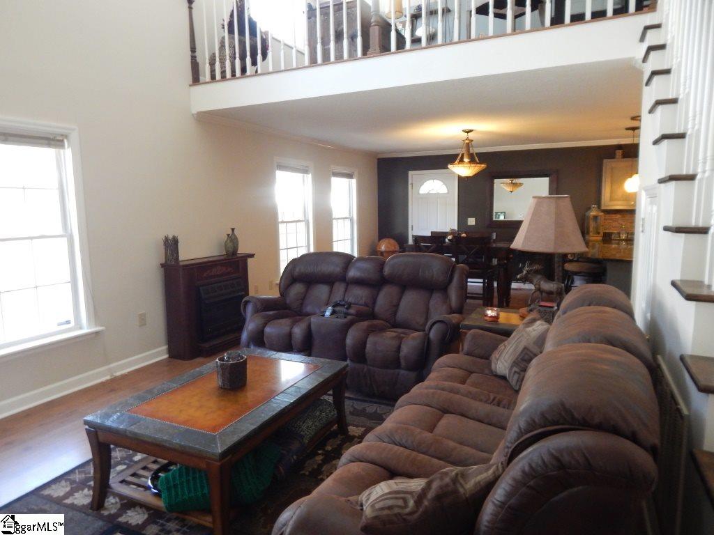 336 Tanyard Road Greenville, SC 29609 - Photo 4 of 33