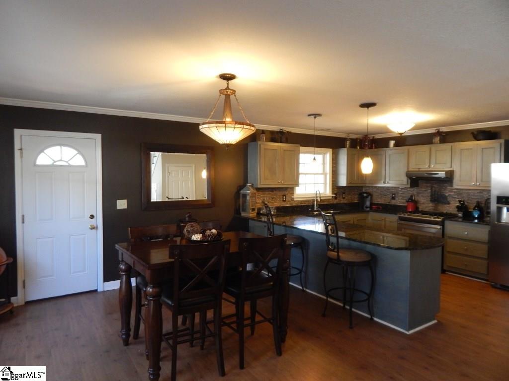 336 Tanyard Road Greenville, SC 29609 - Photo 8 of 33