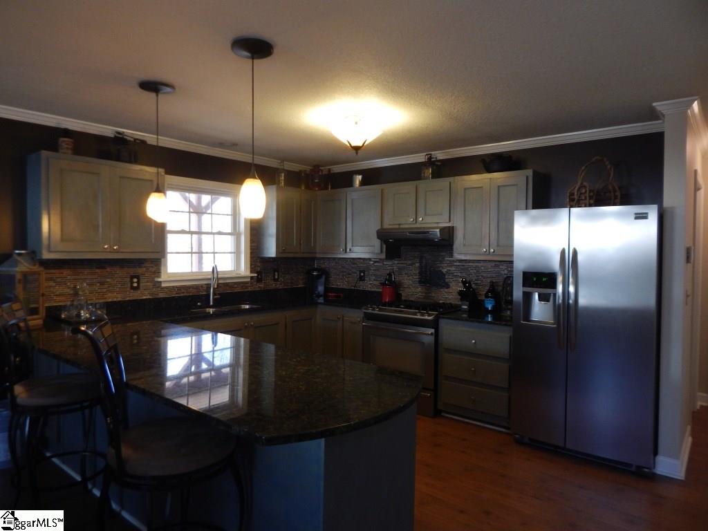 336 Tanyard Road Greenville, SC 29609 - Photo 9 of 33