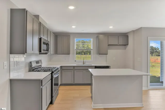 $1,750 | 3040 Whispering Willow Court, Inman, SC 29349