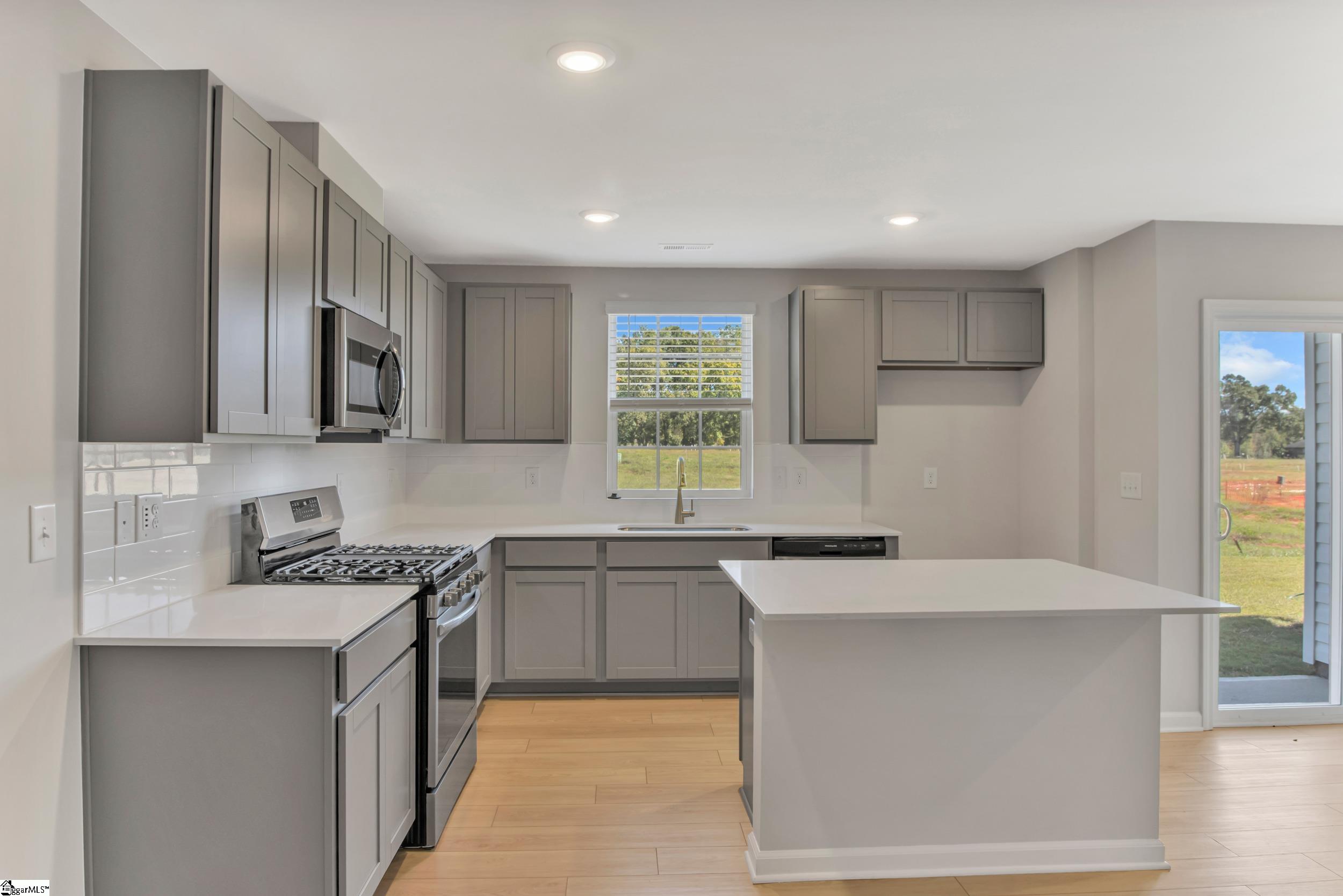 3040 Whispering Willow Court Inman, SC 29349 - Photo 11 of 35