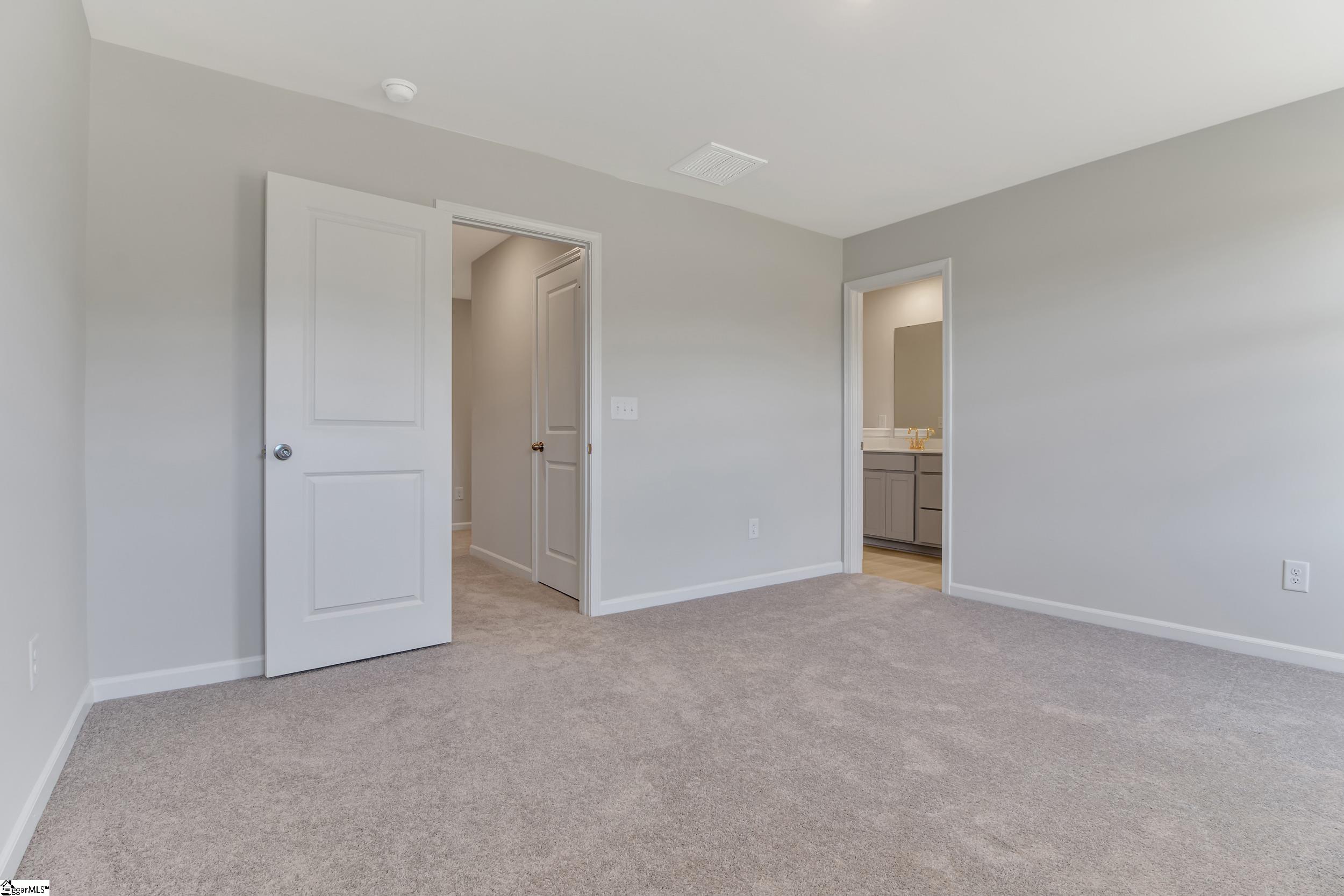 3040 Whispering Willow Court Inman, SC 29349 - Photo 18 of 35