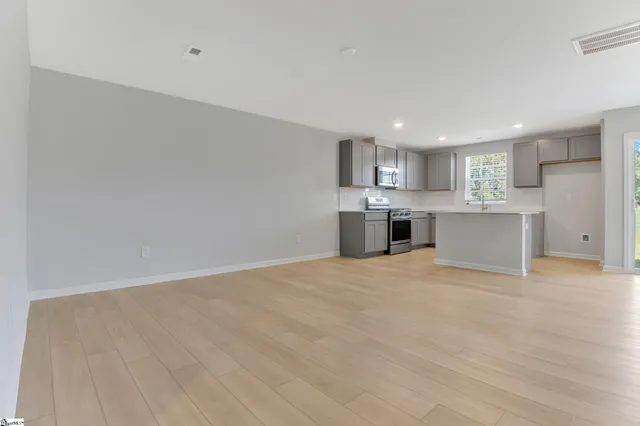 $1,750 | 3040 Whispering Willow Court, Inman, SC 29349