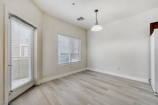 $1,850 | 10443 Alpine Edge Avenue, Las Vegas, NV 89129