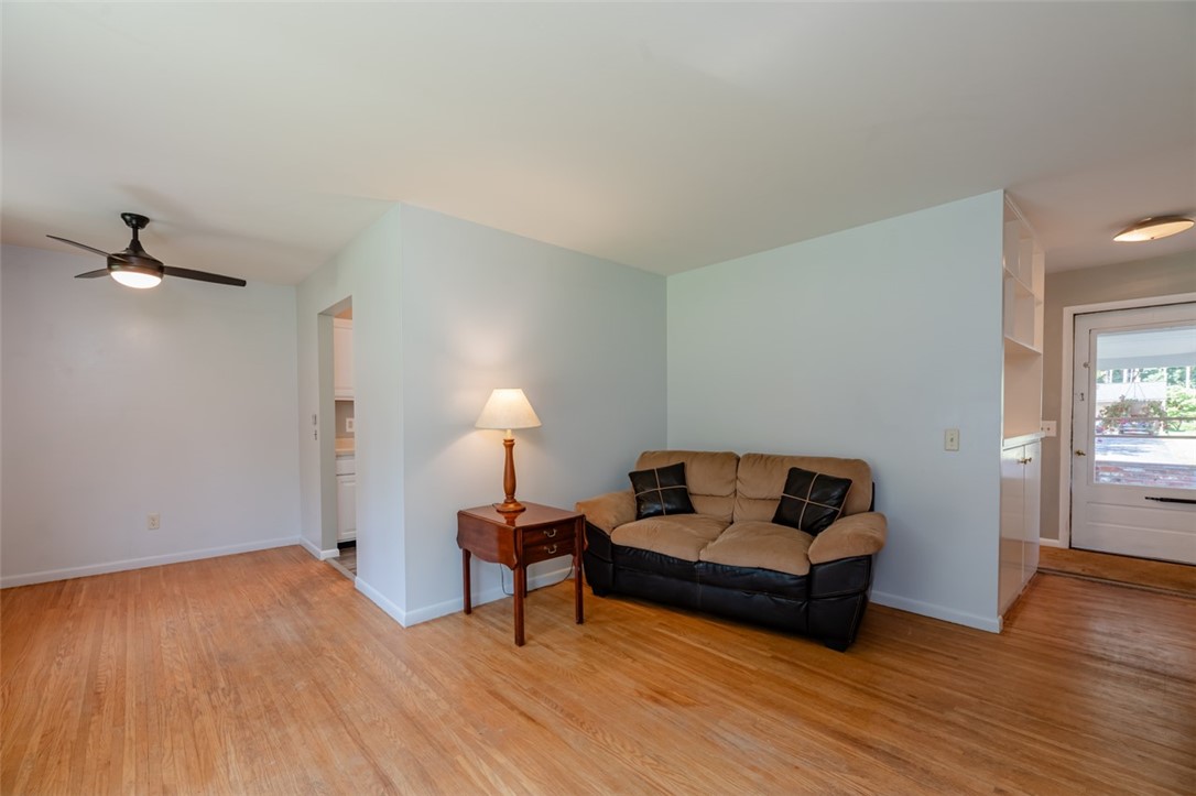 84 Harvest Road Perinton, NY 14450 - Photo 16 of 42