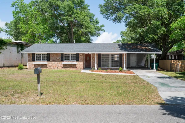 $1,200 | 818 Lewis Avenue, Gulfport, MS 39501