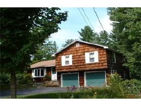 49 Autumn Street Rochester, NH 03868 - Photo 2 of 5