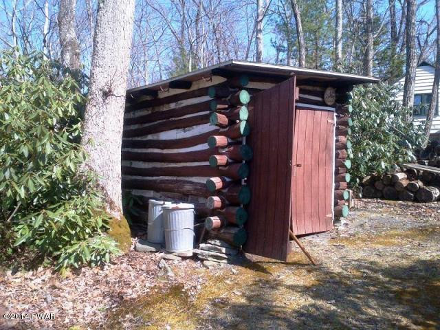 105 Mosier Road Dingmans Ferry, PA 18328 - Photo 11 of 16