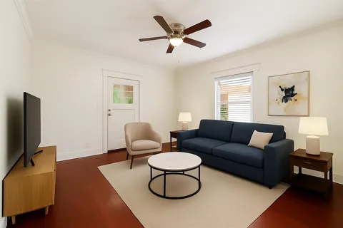 $650,000 | 210 South Rosemont Avenue, Dallas, TX 75208