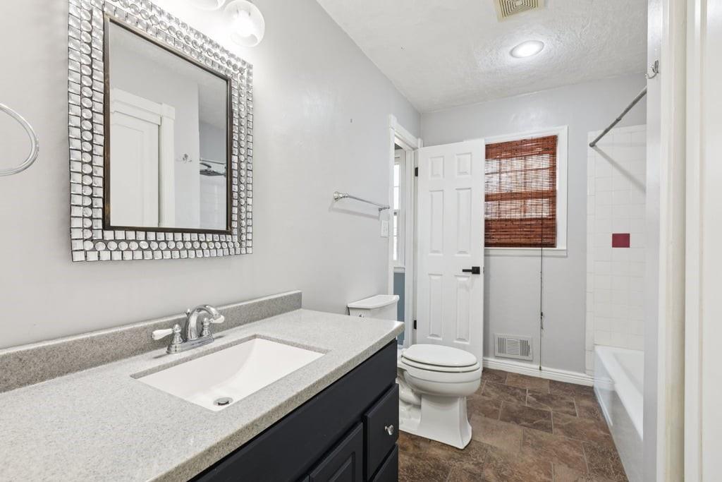 506 South Adams Street Raymore, MO 64083 - Photo 14 of 36