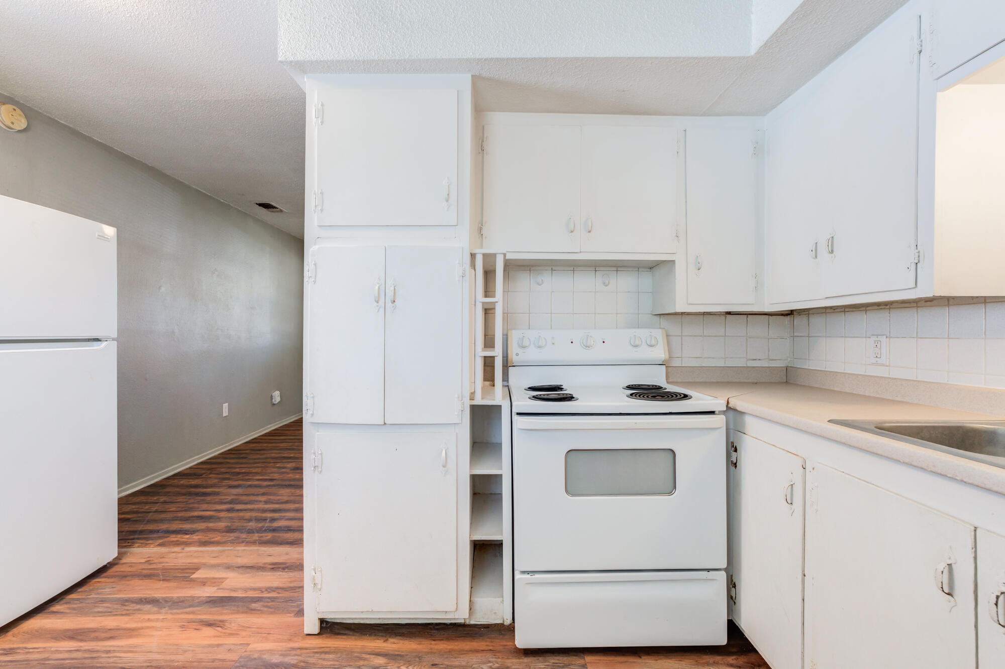 4915 39th Street Lubbock, TX 79414 - Photo 12 of 21 DSC05525_6_7_8_9