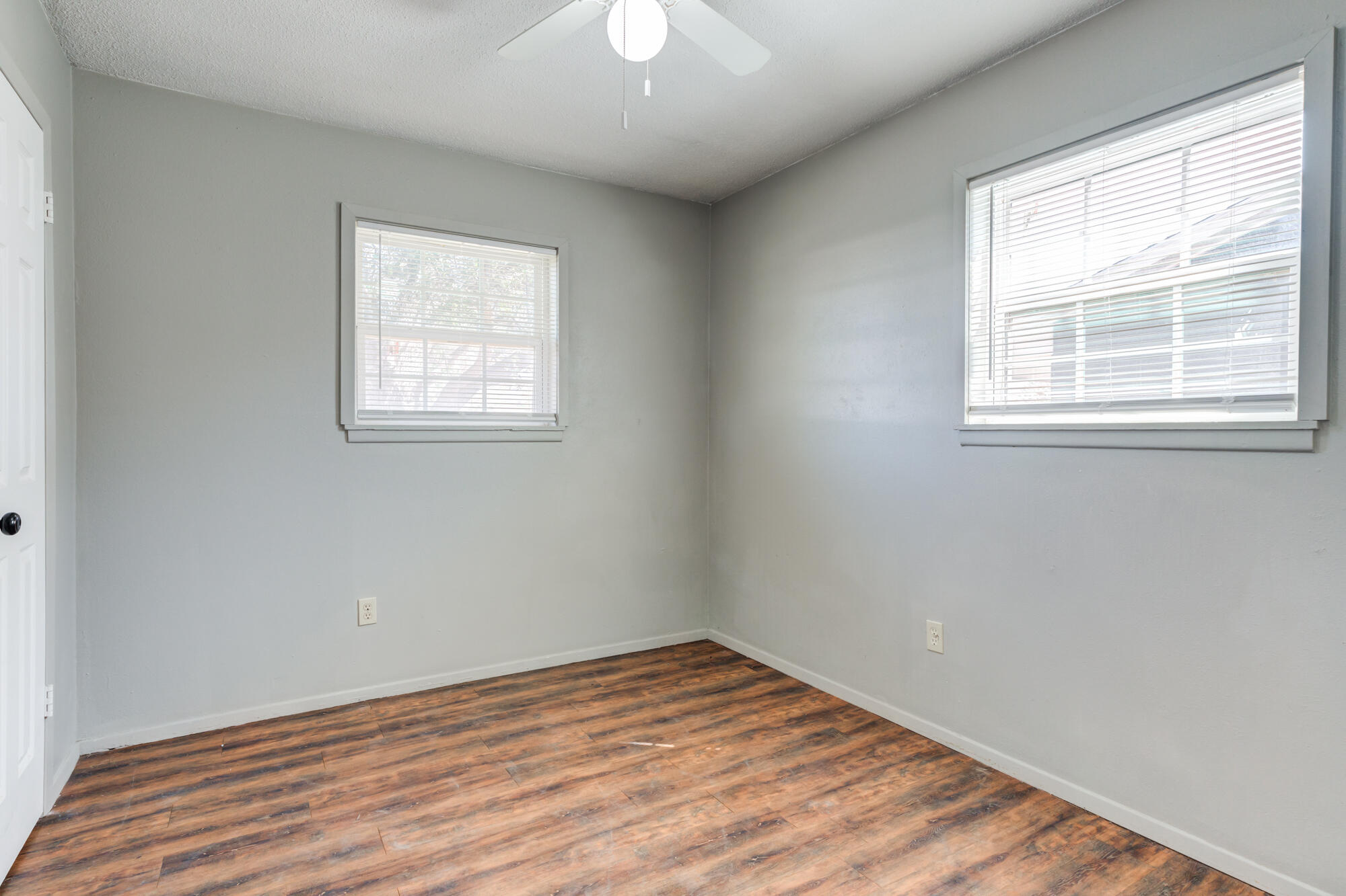 4915 39th Street Lubbock, TX 79414 - Photo 17 of 21 DSC05555_6_7_8_9