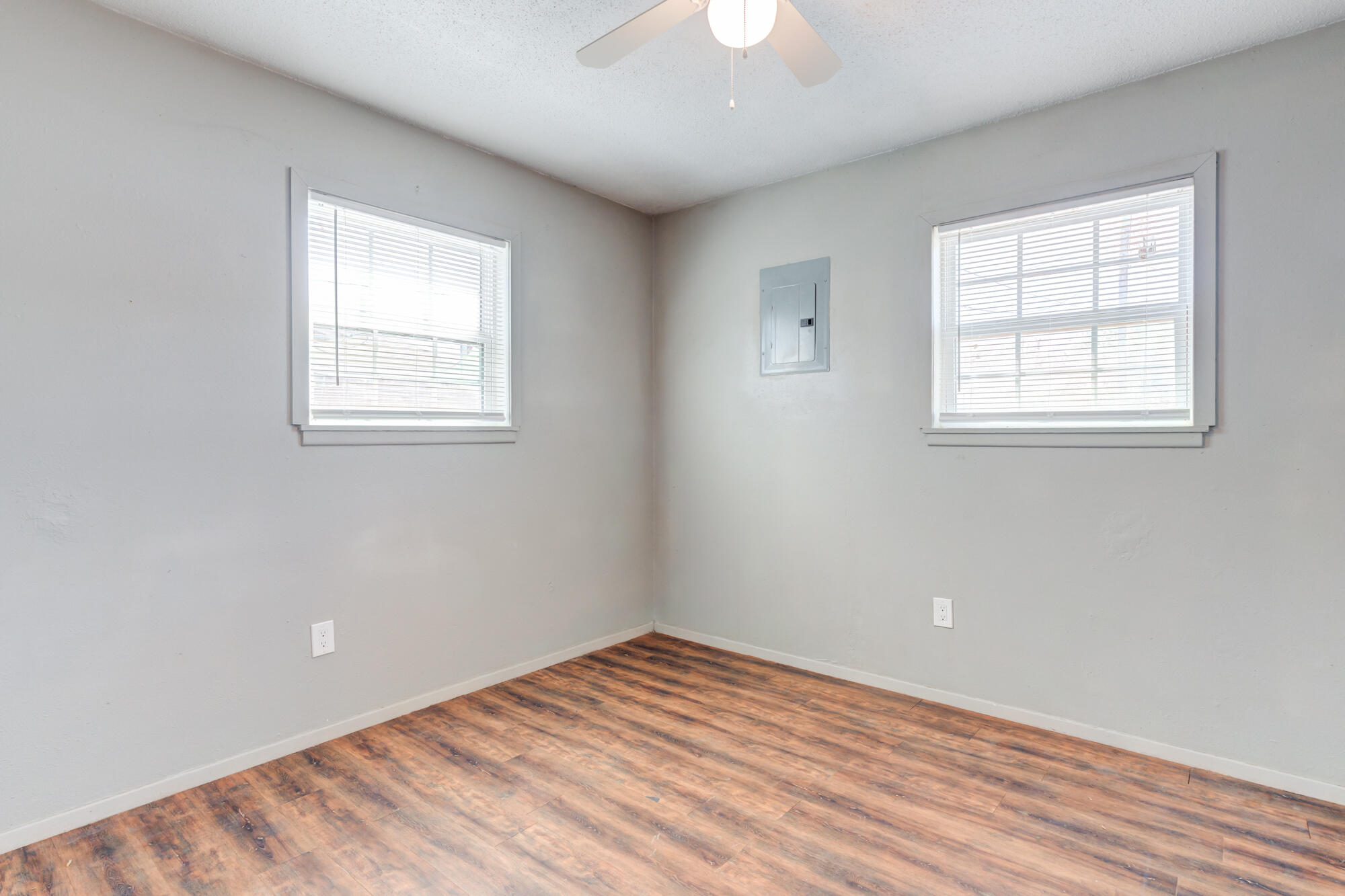 4915 39th Street Lubbock, TX 79414 - Photo 18 of 21 DSC05565_6_7_8_9