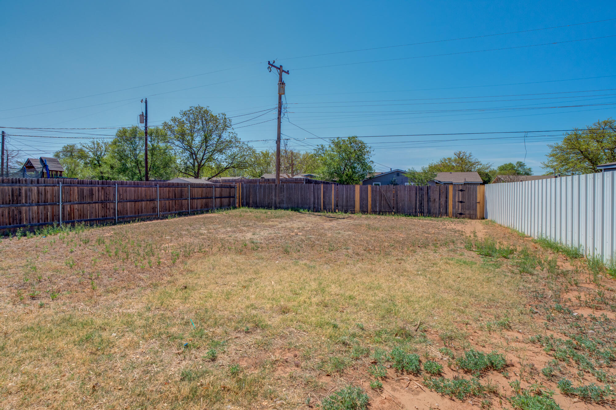 4915 39th Street Lubbock, TX 79414 - Photo 20 of 21 DSC05575_6_7_8_9