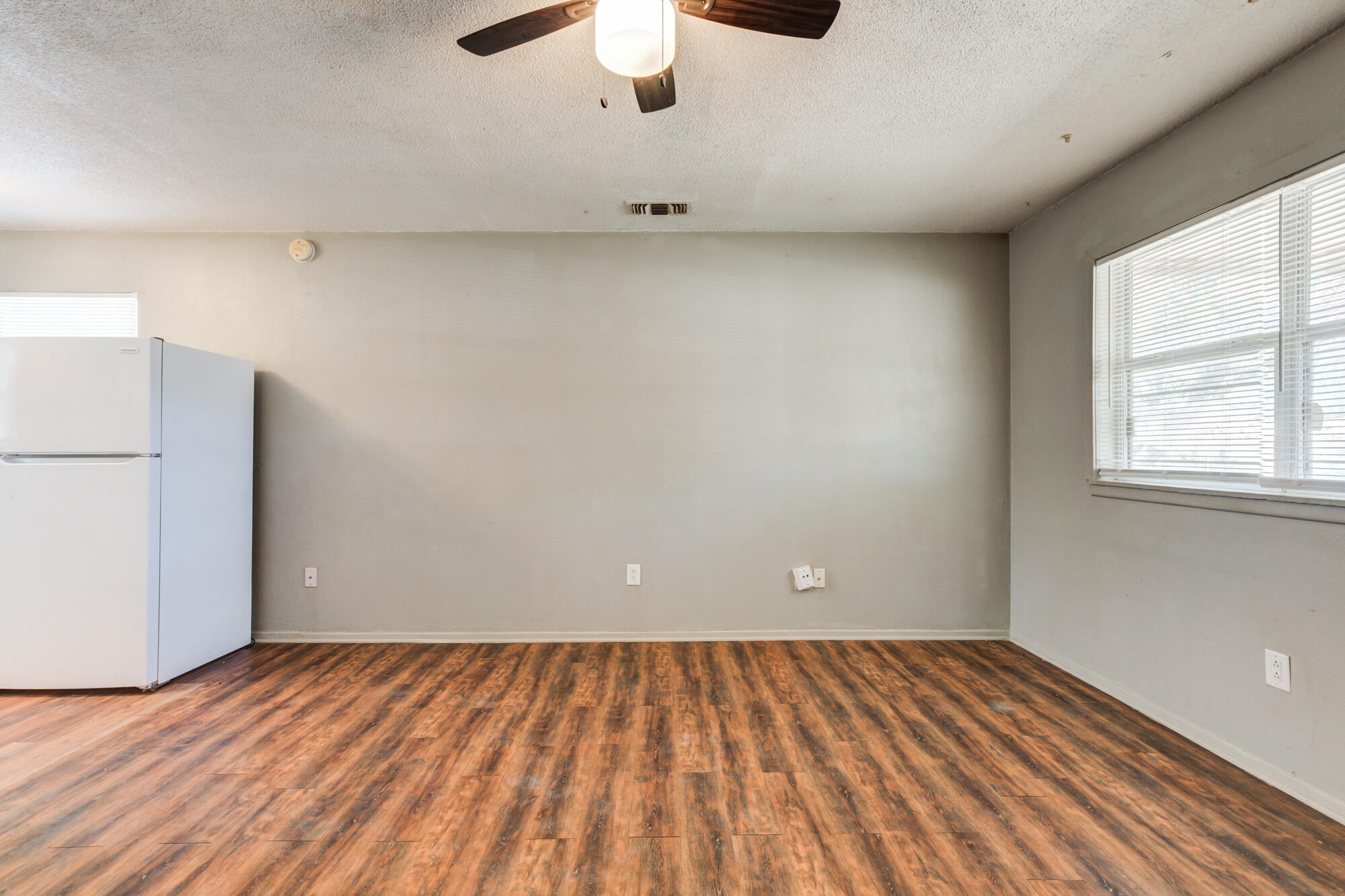 4915 39th Street Lubbock, TX 79414 - Photo 7 of 21 DSC05485_6_7_8_9