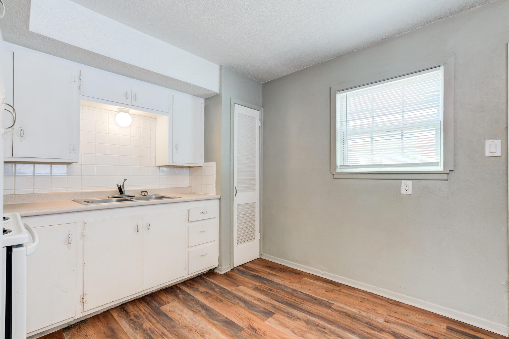 4915 39th Street Lubbock, TX 79414 - Photo 9 of 21 DSC05505_6_7_8_9