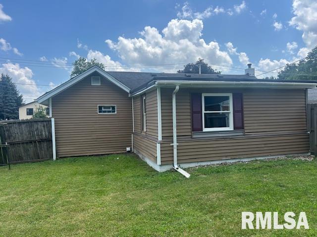 533 East Mill Street Rochester, IL 62563 - Photo 7 of 8