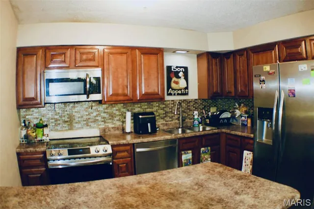 $190,000 | 212 Castellano Drive, Swansea, IL 62226