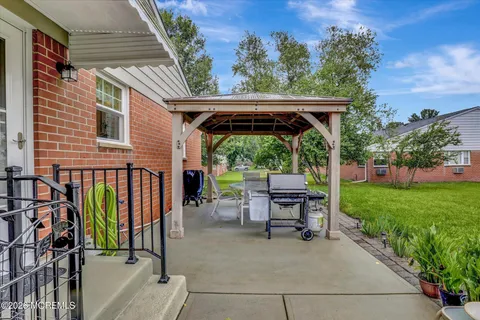 $199,900 | 1 Salem Drive, Unit B, Whiting, NJ 08759