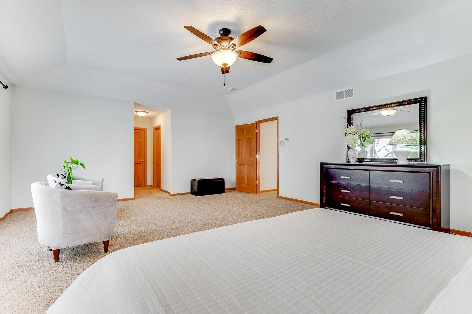 9735 Geisler Road Eden Prairie, MN 55347 - Photo 15 of 40 Gallery Image 15