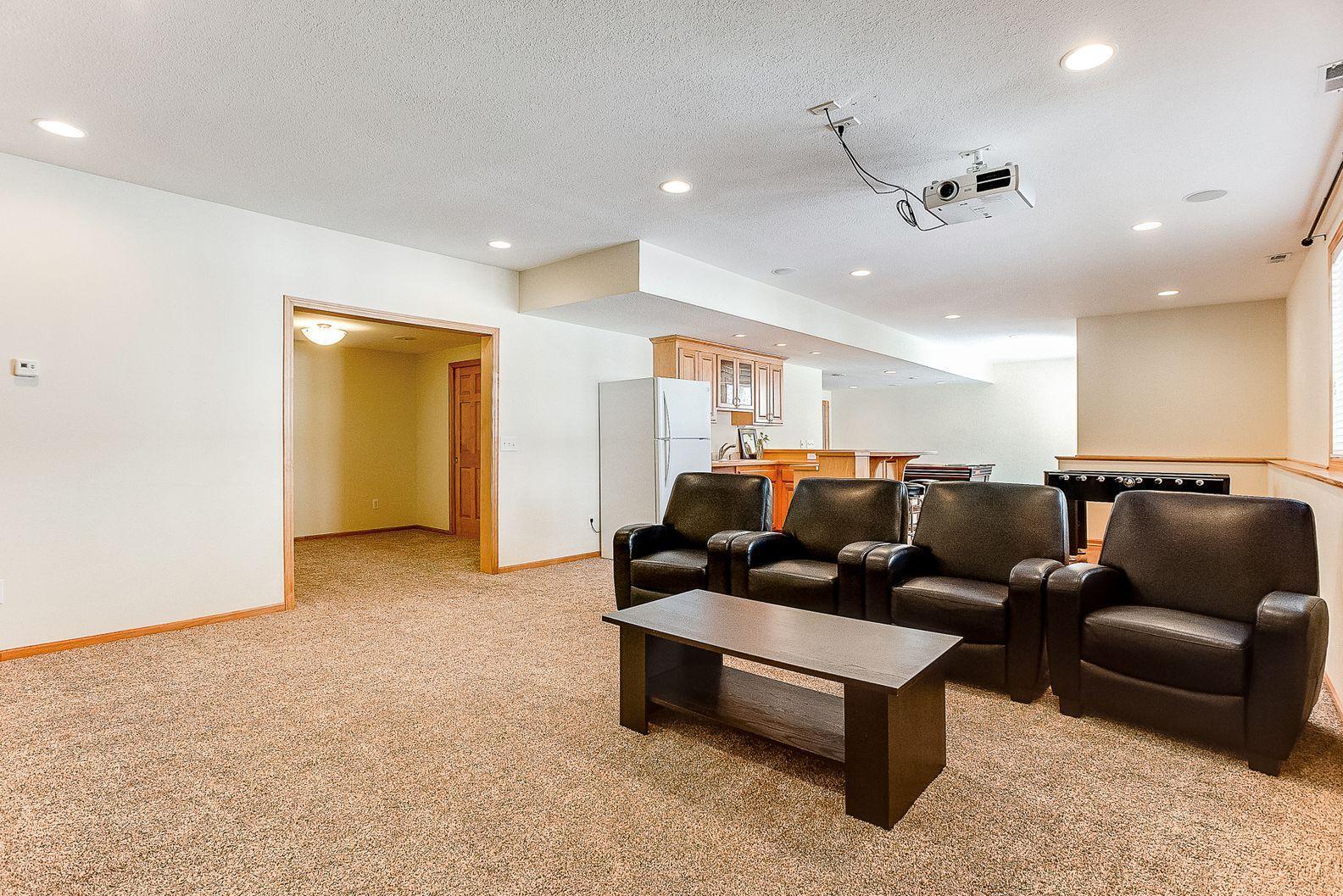 9735 Geisler Road Eden Prairie, MN 55347 - Photo 25 of 40 Gallery Image 25