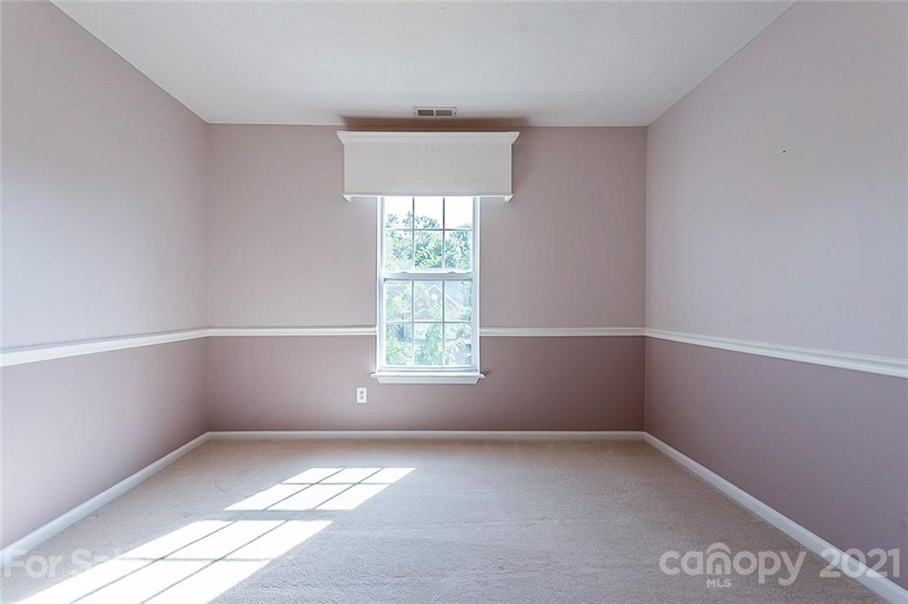 943 Knightsbridge Road Fort Mill, SC 29708 - Photo 11 of 21 an empty room with a window