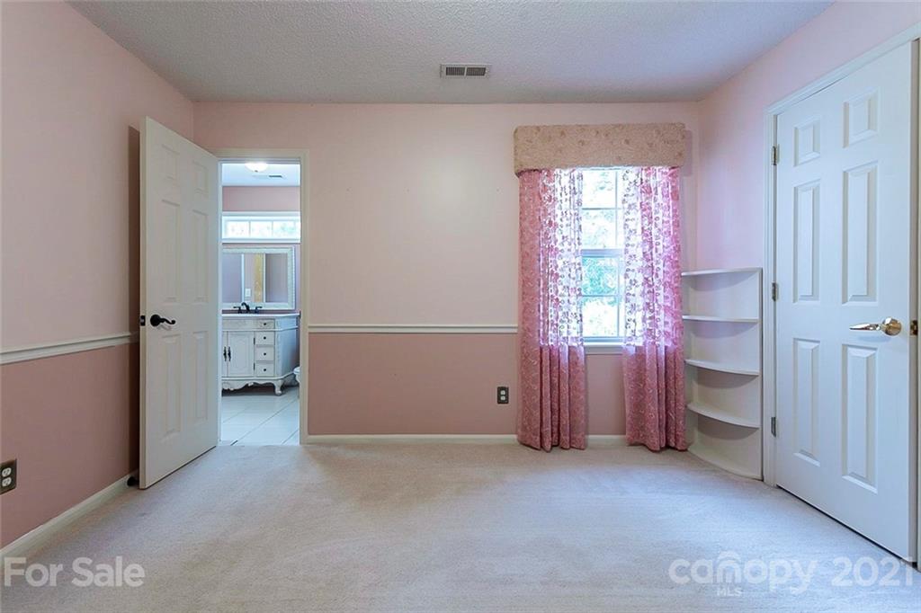 943 Knightsbridge Road Fort Mill, SC 29708 - Photo 12 of 21