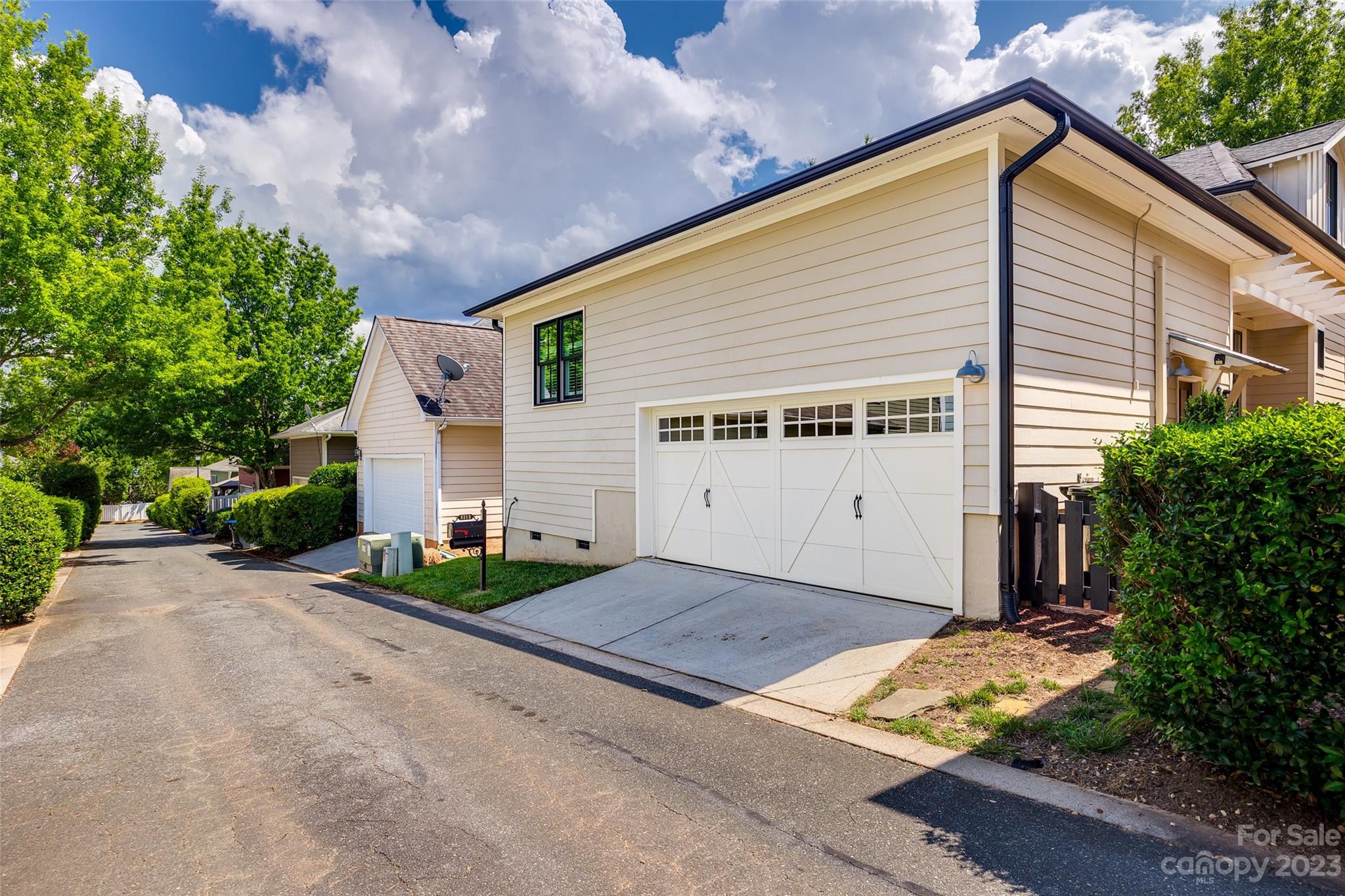 3213 Fifth Baxter Crossing Fort Mill, SC 29708 - Photo 29 of 30 a backyard of a house