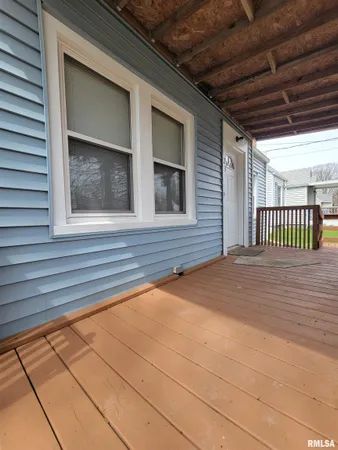 $168,000 | 123 Holland Court, Creve Coeur, IL 61610