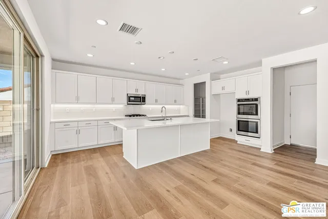 $839,900 | 35899 Lasuen Street, Palm Desert, CA 92211