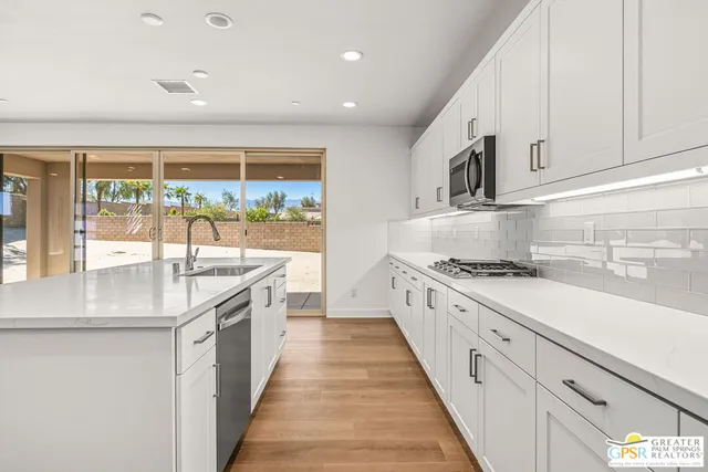 $839,900 | 35899 Lasuen Street, Palm Desert, CA 92211