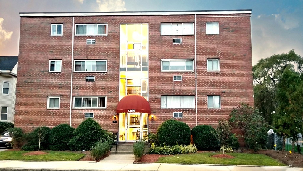 1409 River Street, Unit 47 Boston, MA 02136 - Photo 9 of 11