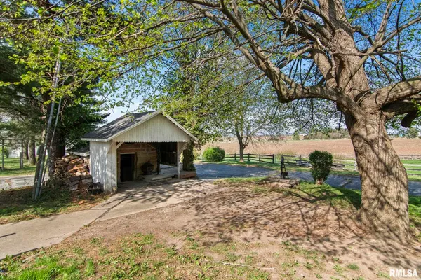 $255,000 | 1620 Old 36, Jacksonville, IL 62650