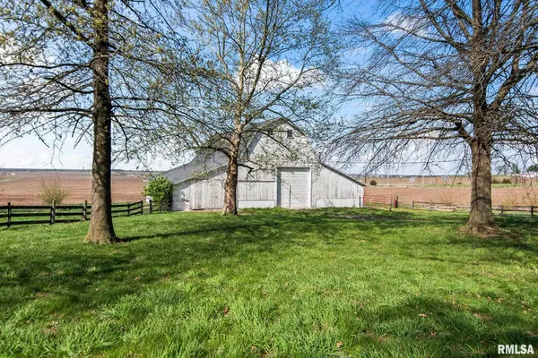 $255,000 | 1620 Old 36, Jacksonville, IL 62650