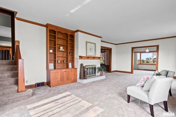 $255,000 | 1620 Old 36, Jacksonville, IL 62650